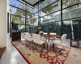 contemporary-glass-house-1
